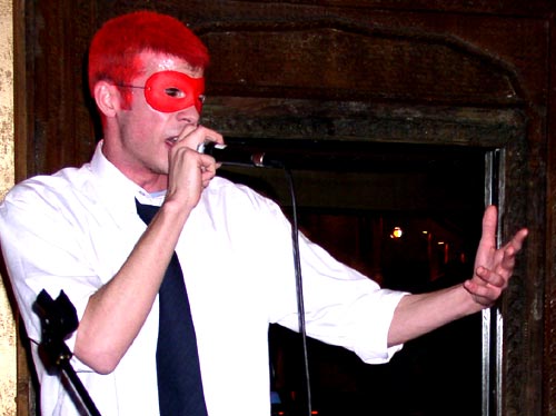 delarge photo gallery - Amateur Dramatics - Live on the 1st April 2004 - photos by Paul Burgess
