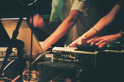 Sketchie (Mechanical Insects) Live at the Brighton Hip Hop Festival - 12th September 2004